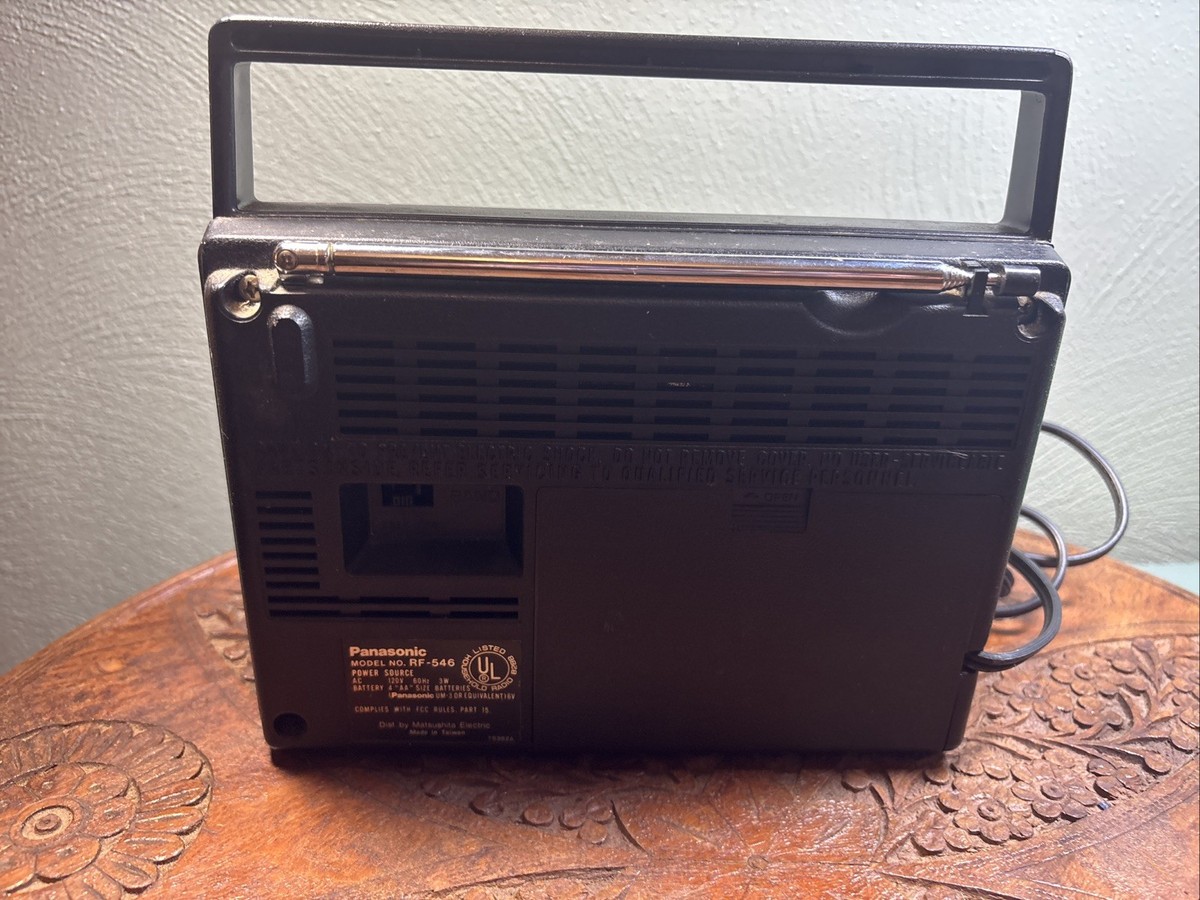 Vintage Panasonic RF-546 AM/FM Radio AC Or Batteries Tested and