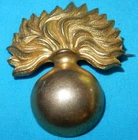 WW2 THE GRENADIER GUARDS MILITARY O/R CAP BADGE WORLD WAR II -  PIN FIXING