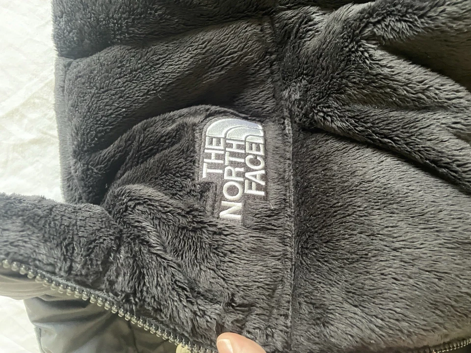 The North Face Nuptse Men’s Black Puffer - Full Zip Faux Fur - Size Small (mens), photo 4 of 5