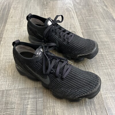 triple black vapormax flyknit