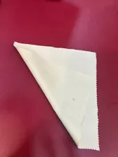 1 Used blue glass cleaning cloth white color Basket