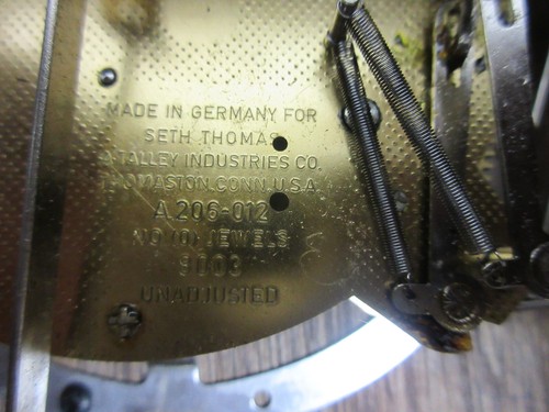 Seth Thomas 1209 Key wind Pendulum Clock-Country Cottage-Need work - Picture 12 of 12