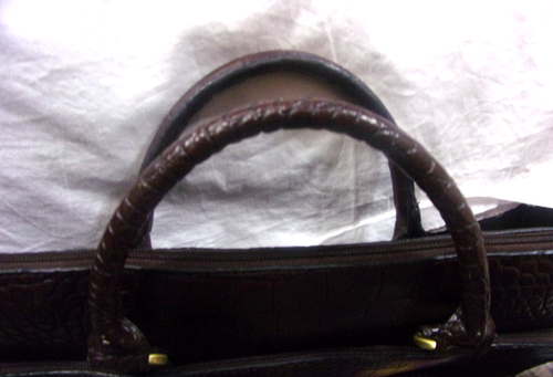 Bueno Brown Croc Embossed Laptop HandBag Briefcase - Picture 9 of 11