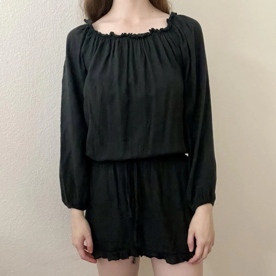 Romper Feminino Brandy Melville, Preto, Manga Longa, Fora do Ombro - Tamanho Único - Imagem 2 de 4
