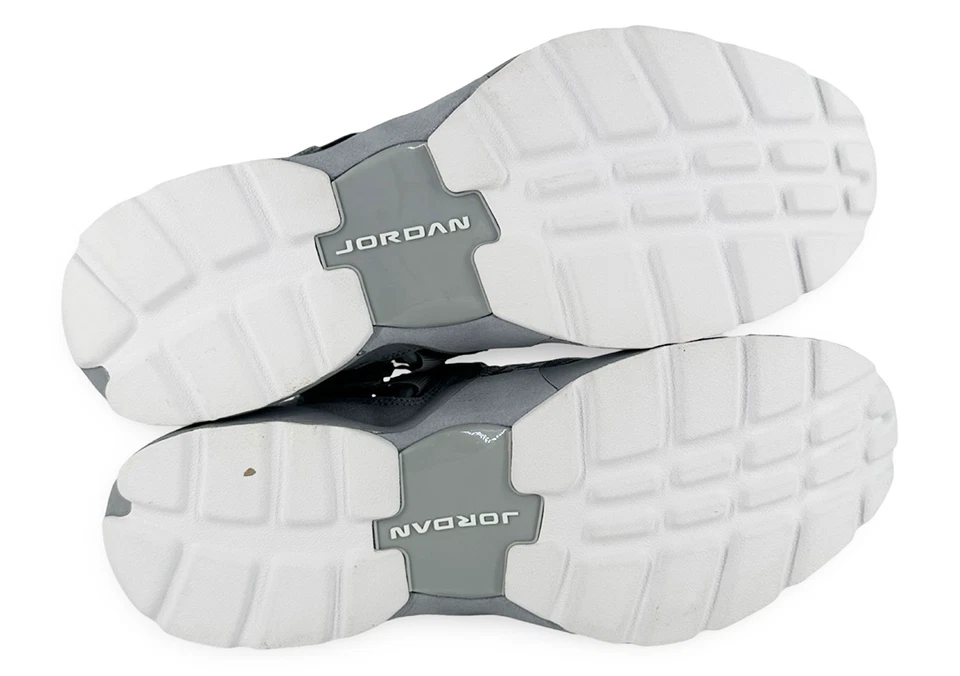 Talla 11 - Jordan Trunner LX Wolf Grey 897992-003 Usado Foto 2 de 4