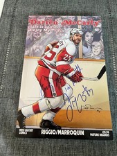 DARREN MCCARTY AUTOGRAPH BOOK 