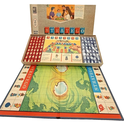 Stratego Board Game 1961 Milton Bradley Vintage Complete Early Edition EUC!
