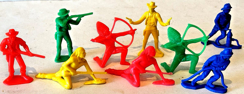 VINTAGE WESTERN COWBOY INDIAN FIREMEN FIRE FIGHTER PLASTIC TOY FIGURE LOT 2.75"
