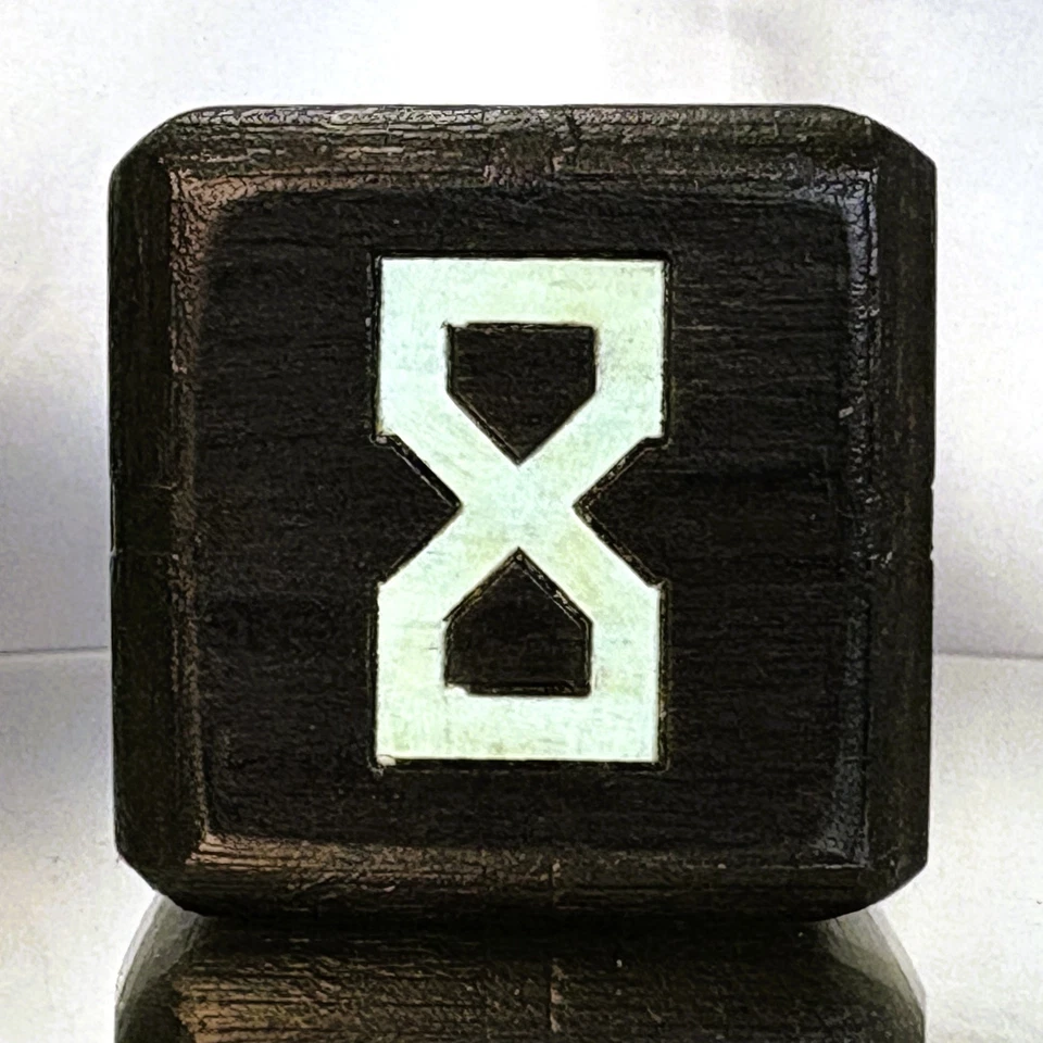 Artful Board Cube - CRIMSON & APRICOT with Stick Font - Backgammon Doubling Cube - Image 4 of 4