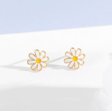 Solid Sterling Silver 925 Daisy Enamel Flower Stud Earrings Gold Tone Gift PE51