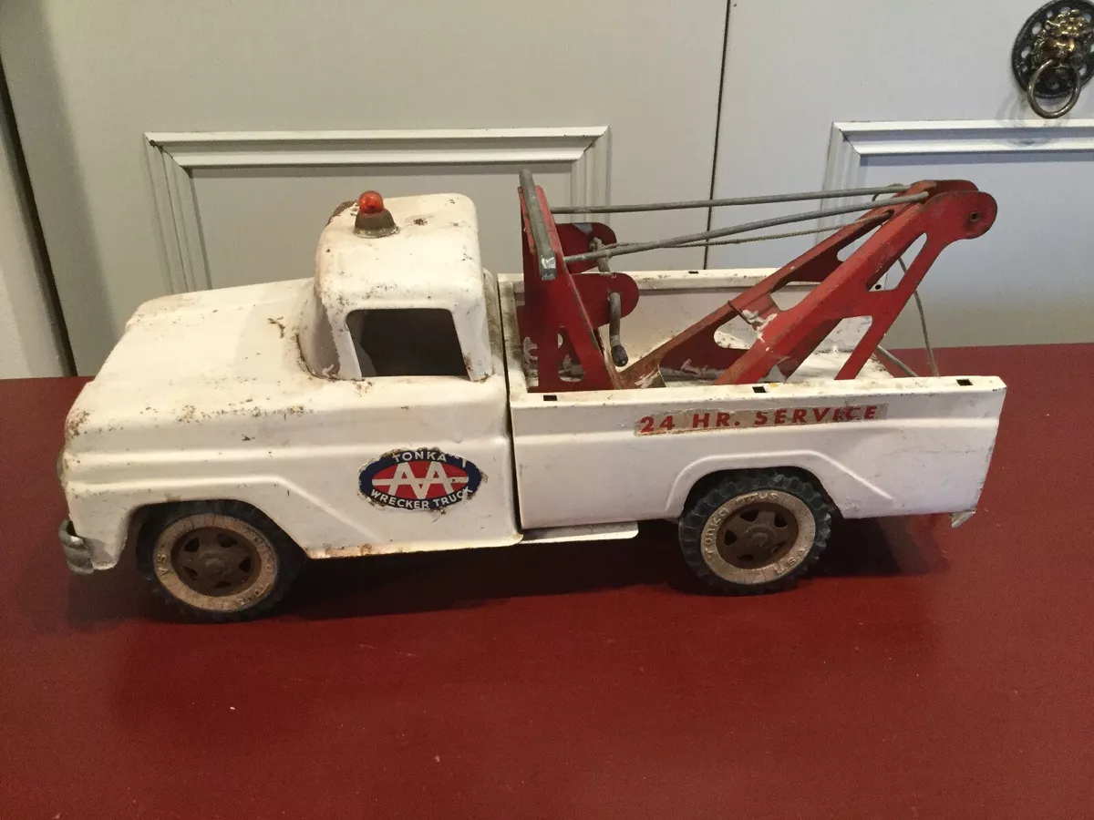 Tonka aa sale wrecker truck