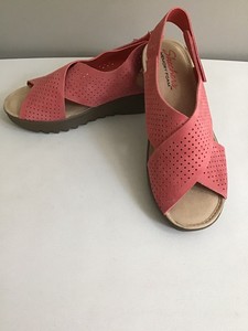 wide fit skechers sandals