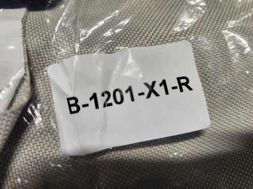 New Budge B-1201-X1-R Boat Cover V-Hull Fishing Gray 12'-14' Long Beam - Picture 4 of 4