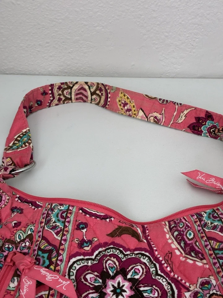 Cartera pequeña Vera Bradley Cupcakes rosa montura Foto 2 de 4