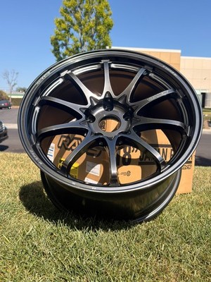 Volk CE28N-Plus 18x10 +40 5x120 Shining Black Metal FK8/FL5