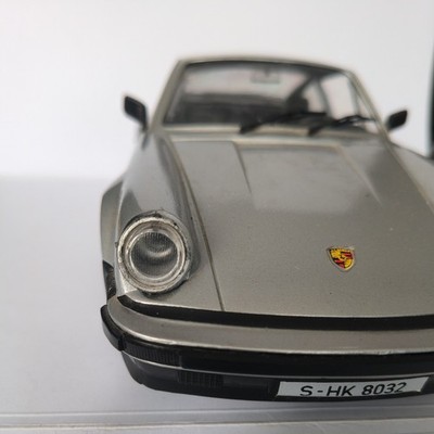 Porsche 911 Turbo   1:16 Diecast   Silber   Made in Italy (Tonka)