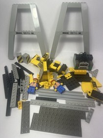 LEGO World City Cargo Crane 4514 - Incomplete AS IS NO MANUAL