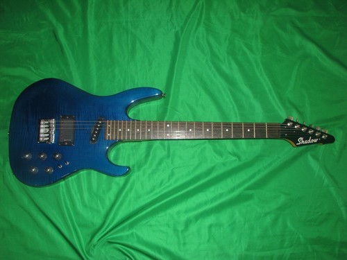 Guitarra Eléctrica estúpido Raro sombra G243 activo hecho en Alemania Con  Hardcase | eBay