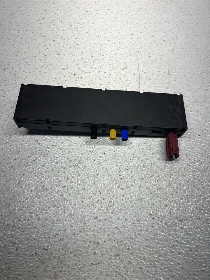 65258386180 Amplifier for BMW 3 Series Convertible 2.5 24V (192 HP) 2000 1504435 - Image 2 of 4