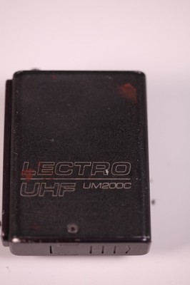 Lectrosonics UM200C Transmitter Block 25 (640.0 - 665.5MHz)