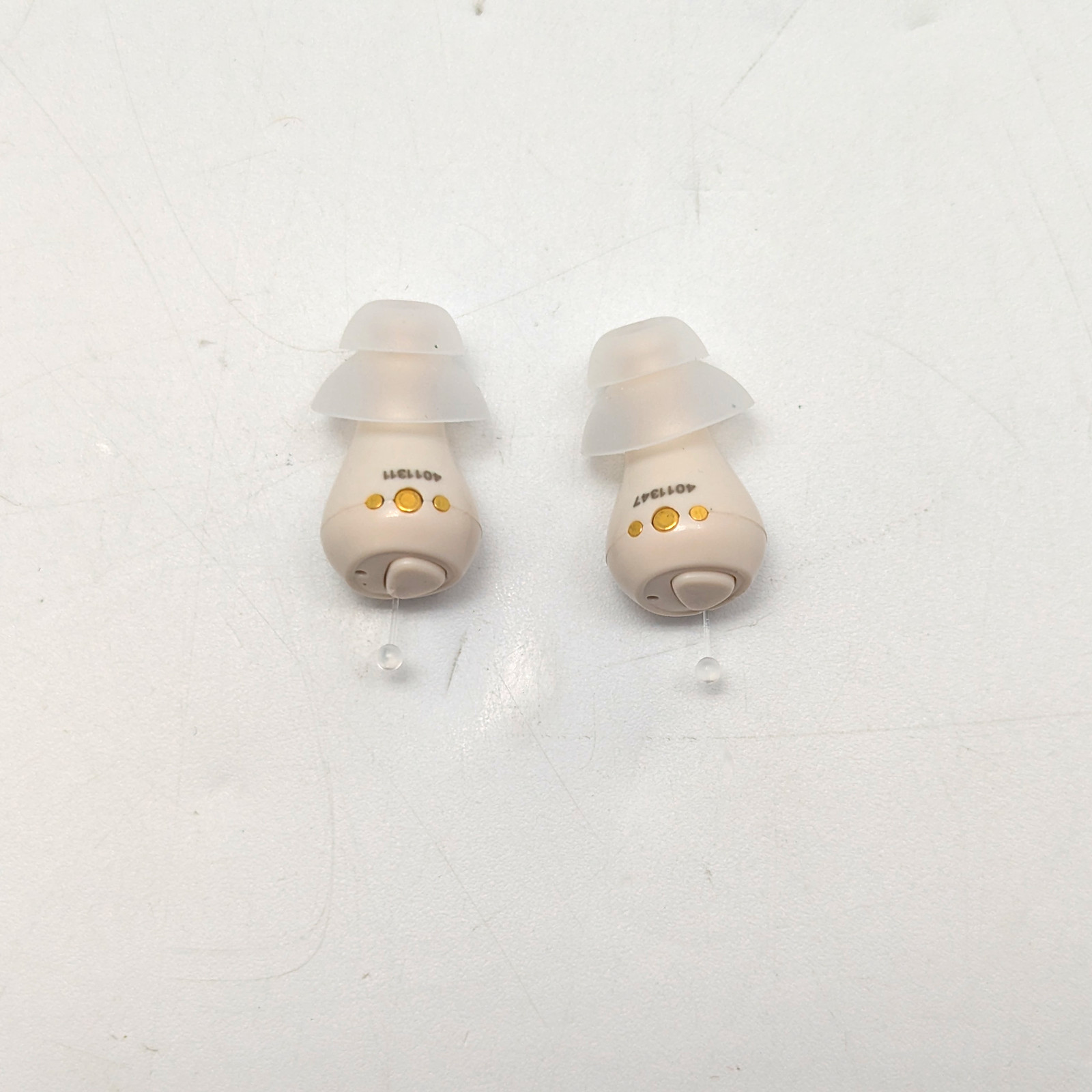 Flaygo Electronic Hearing Aids w/ Charging Case in White | GM-990T