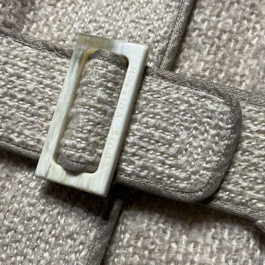 LOUIS VUITTON（LV） Giacca corte di lusso Louis Vuitton in mohair con accessori in seta beige rosa Syst