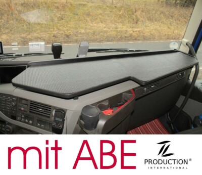 LKW-Tisch VOLVO FH4 mit ABE durchgehender Ablagetisch Antirutschmatte Schwarz