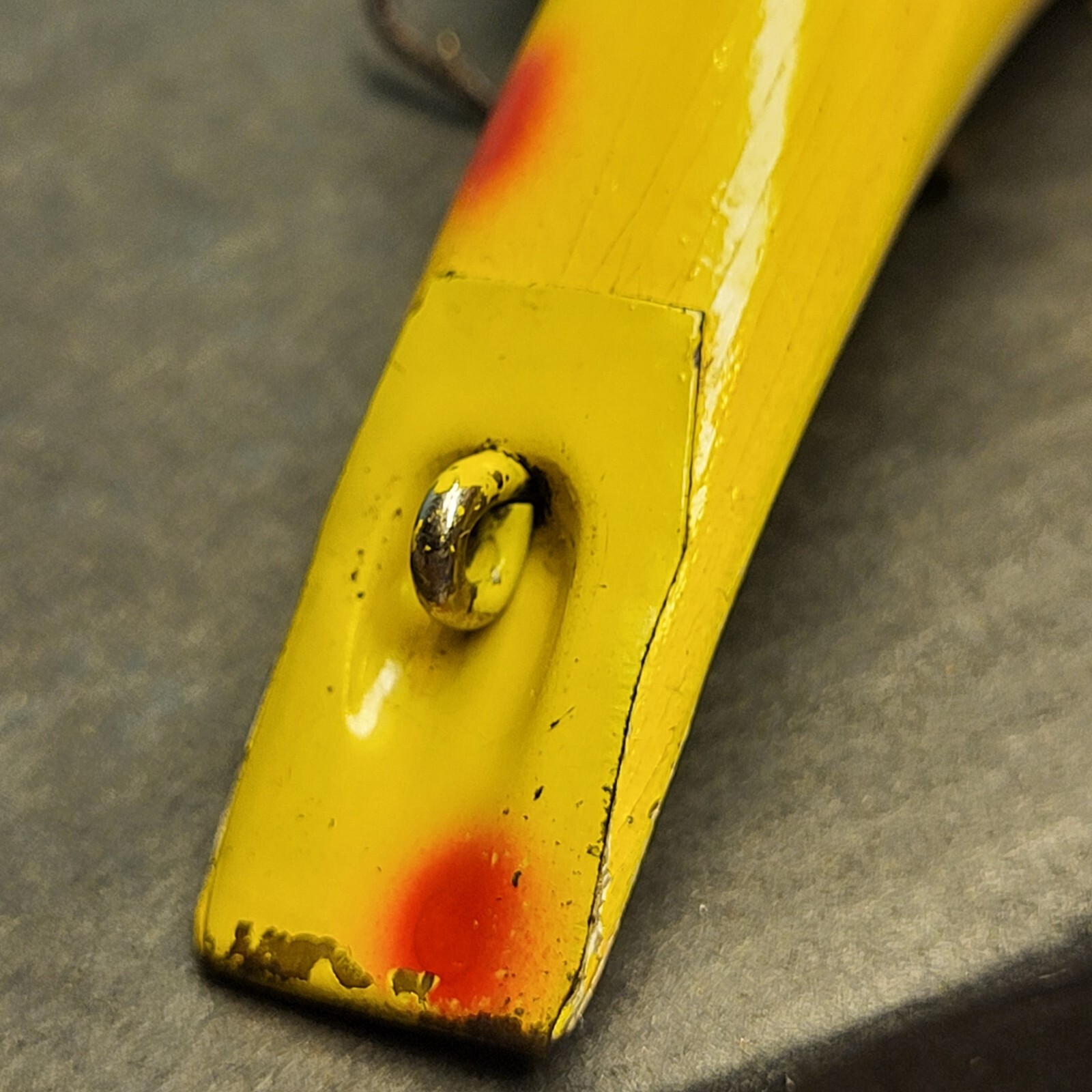 Lazy Ike KL-35 Wood Lure Box w/ Paper Made Fort Dodge,Iowa USA VTG $1.25 Sticker