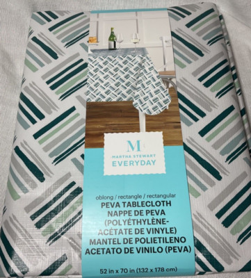 MARTHA STEWART TABLECLOTH EVERYDAY 52 X 70 INDOOR OUTDOOR WHITE