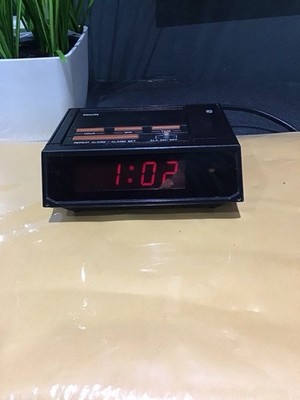 Philips HR5279 Elektronischer Wecker / Orange / Rot / Space Age / Vintage / 80er