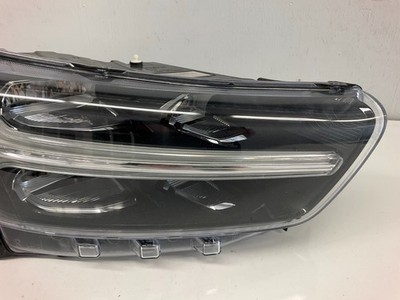 19-22 Volvo XC40 Right Adaptive Headlight Assembly JB0B 31655999