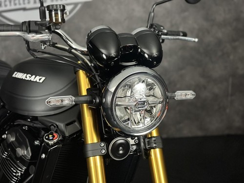 Kawasaki Z900RS SE ZR900NSFNB BK2 2025 *Ohlins and Brembo's* - Picture 6 of 13