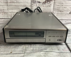 Denon UTU-200 Precision Audio Component AM/FM Stereo Tuner