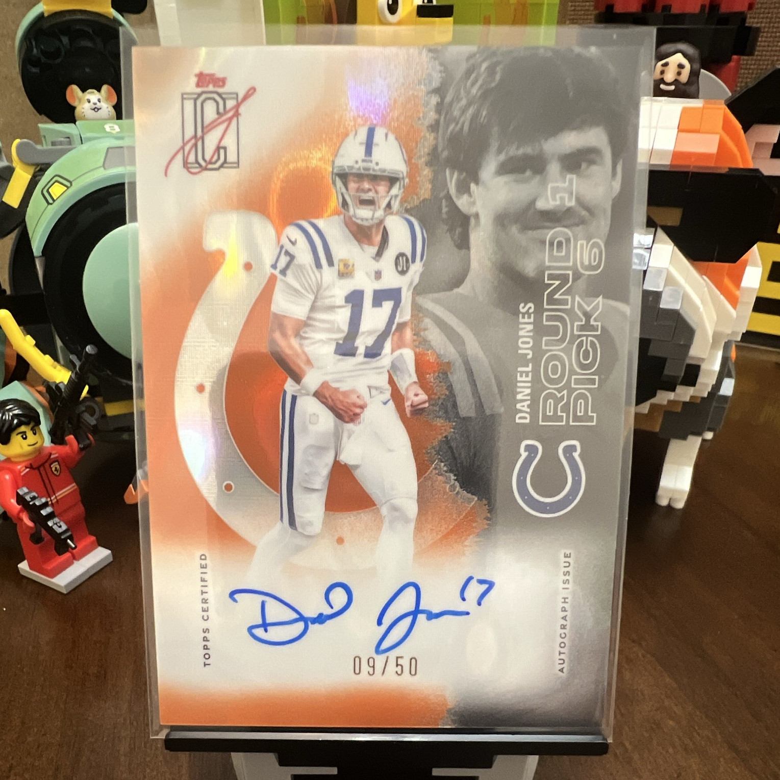 Topps 2025 Signature Class - Daniel Jones - Colts - #59 (09/50) - On Card Auto