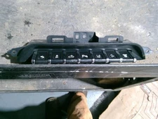 SIERDEN25 2015 Dash/Interior/Seat Switch 1332597