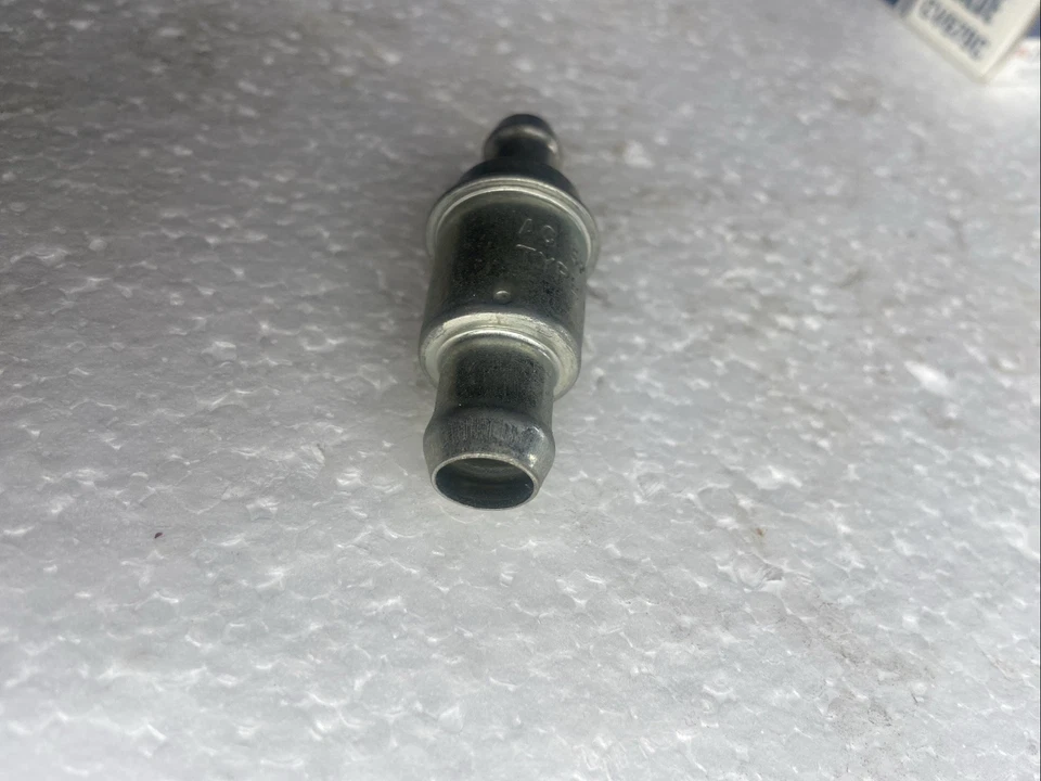 NOS AC CV679C PCV GM 6421992 Pontiac GTO Gran Prix Firebird Lemans (1) 60-80 Foto 4 de 4