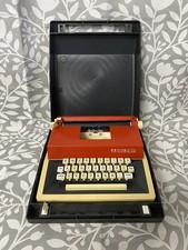 Petite International Deluxe Children's Typewriter Vintage Red With Black Case