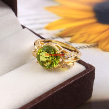 Round Cut Peridot Gemstone With 18k Gold Plated Silver Women's Ring 16