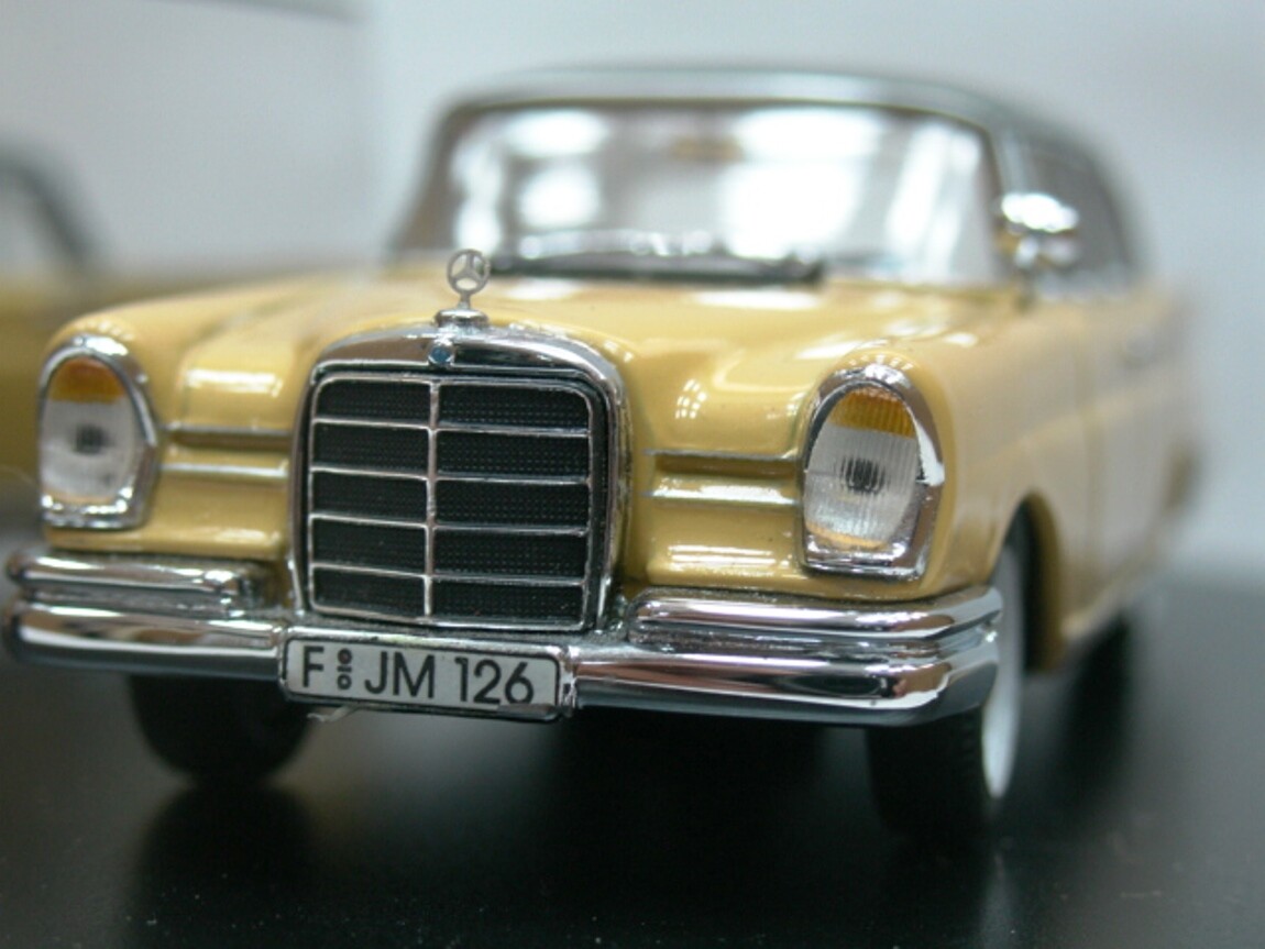 WOW EXTREMELY RARE Mercedes W111 220SE Limo 1959 Yellow 1:43