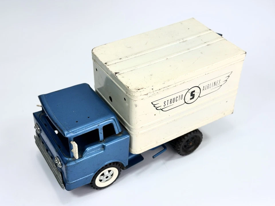 Vintage Structo AA Sky Chef Airlines Box Scissor Truck Original 1960 RARE - Image 2 of 4