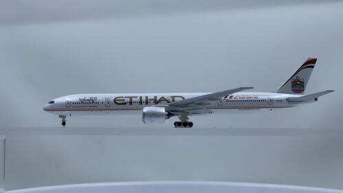 Sky500 1:500 Etihad Airways Boeing 777-300ER Aircraft Model Reg# A6-ETE Airplane - Picture 16 of 16