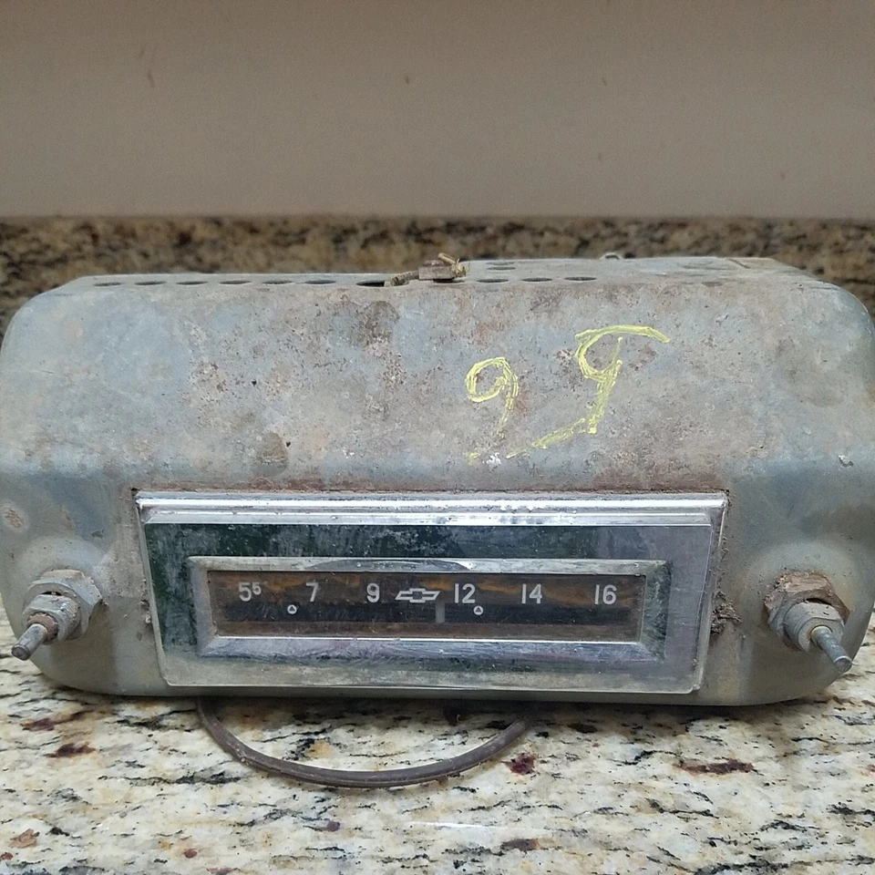1955-57 Chevrolet Bel-Air Original 5 Vacuum Tube Car Radio Model 987366 12 Volt - Image 3 of 4