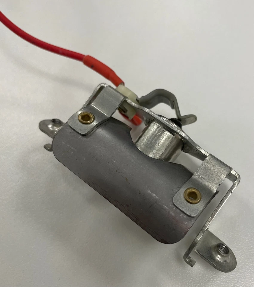 Aston Martin DB4 и DB5 задний номерной знак лампа держатель в сборе - Изображение 4 из 4