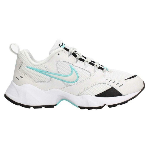 nike heights trainers