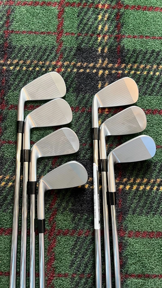 2023 TaylorMade P7MC Irons 4-PW .5" Long  2° Upright DG S300 Stiff Steel MINT! - Image 2 of 4