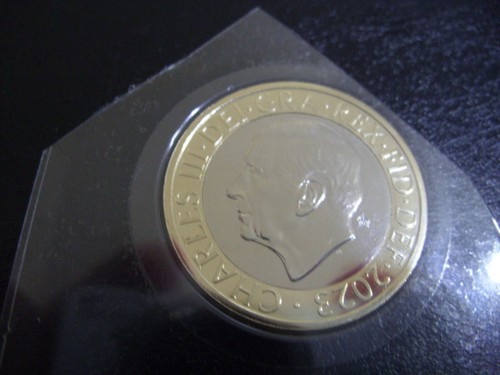 2023 King Charles III - Zwei Pfund Münze mit Privy Mark - aus Set - Bild 2 von 2