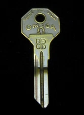 1933 DESOTO YALE OMEGA DPCD logo Ignition KEY BLANK H1122XS SD