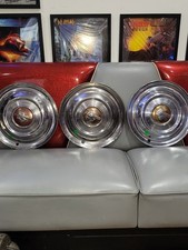1949-55 Pontiac Chieftain Bonneville Hub Caps. 15. Set Of 3.