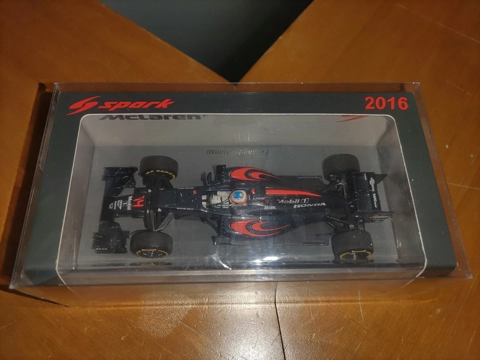 Spark 1/43 McLaren Honda MP4/31 Australia GP 2016 F.Alonso modello mai aperto - Immagine 2 di 4