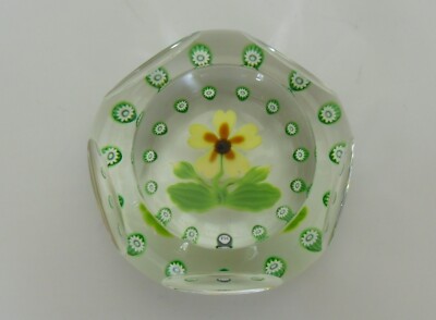 Ltd Ed Selkirk Glas ''Primrose'' Briefbeschwerer (205/250) - 2 7/8'' (7,5 cm)